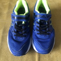 Sprzedam buty dla chłopca ASICS rozmiar 31,5 – 19.5 cm.