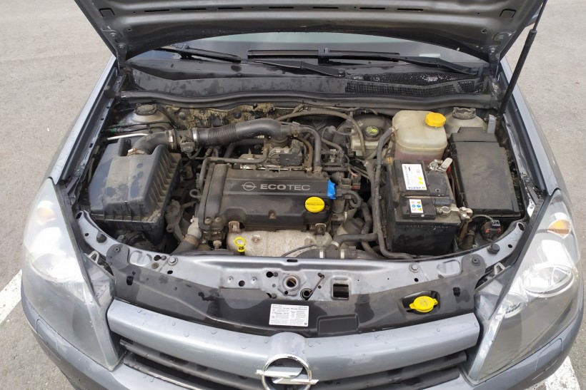 Opel Astra H GTC 1.4 Benzyna 90KM 2005r