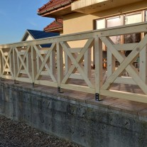 Balustrady drewniane zewnetrzne