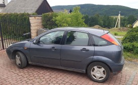 Ford Focus 2004 hatchback benzyna