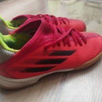 Korki i halówki Adidas nr.33