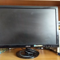 Sprzedam monitor Asus VS198D