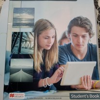 Książka do języka angielskiego