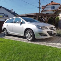 ASTRA  1,7 DTC 2013 r .Sprawny gotowy do jazdy.