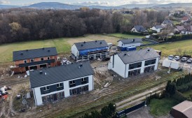 Domy w zabudowie bliźniaczej - przedmieścia Myślenic