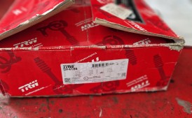 Audi A4 b6 b7 TRW tarcze tył nowe