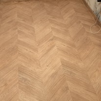 Montaż paneli podłogowych