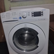 Pralka automatyczna firmy Indesit