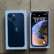 iPhone 13 mini, piękny stan+4 etui