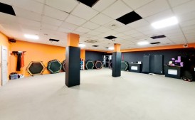 Duży lokal w centrum Myślenic do wynajęcia.