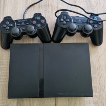 Konsola PlayStation 2 slim
