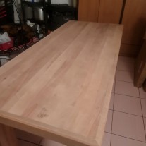 Drewniany stół z litego drzewa - nowy