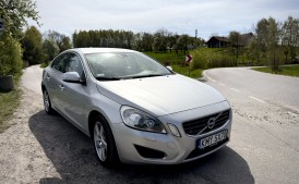 Volvo S60 II 2.4 D5