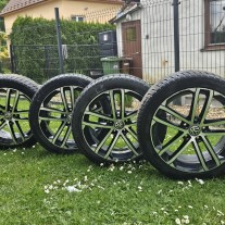 Felgi z oponami