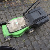 sprzedam kosiarke elektryczna