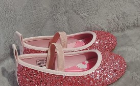 Ubranka i buty dla dziewczynki
