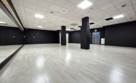 Duży lokal w centrum Myślenic do wynajęcia.
