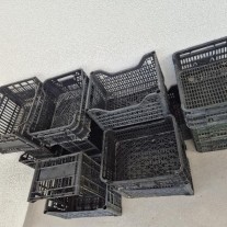 Skrzynki plastikowe