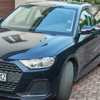 Audi A1 z 2021 roku super stan