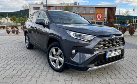 Toyota RAV4 Executive skóra kamery 360 4x4 automat