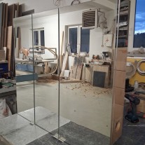 Szafka łazienkowa z lustrem + lampa